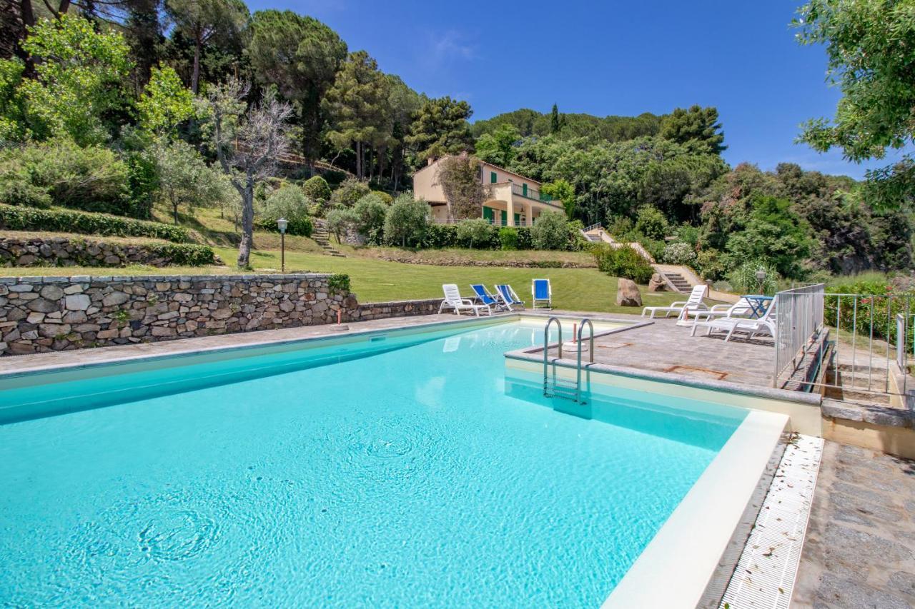Villa Le Sprizze A Bordo Del Mare - Goelba มาร์ชานา มารีนา ภายนอก รูปภาพ
