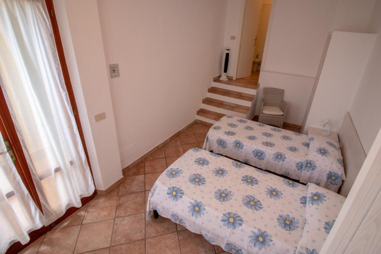 Villa Le Sprizze A Bordo Del Mare - Goelba มาร์ชานา มารีนา ภายนอก รูปภาพ