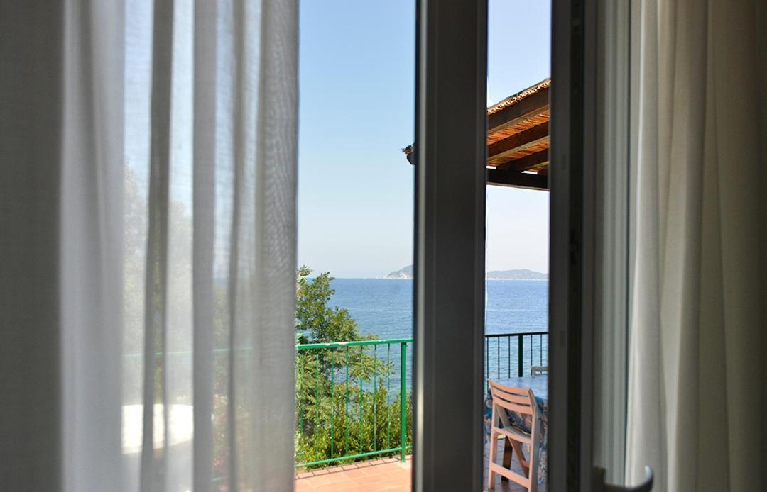 Villa Le Sprizze A Bordo Del Mare - Goelba มาร์ชานา มารีนา ภายนอก รูปภาพ