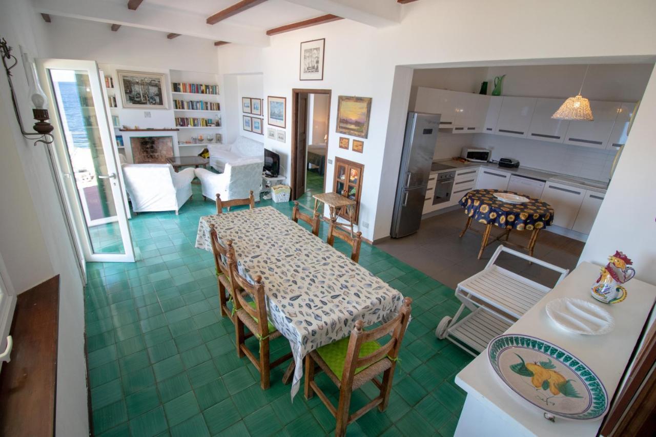 Villa Le Sprizze A Bordo Del Mare - Goelba มาร์ชานา มารีนา ภายนอก รูปภาพ